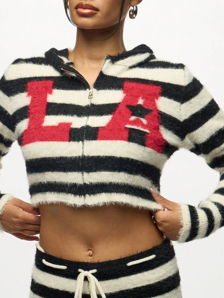 SUMWON WOMEN ファジーニットストライプLA スター 2ピースセット クロップドパーカー ハイウエストショートパンツ ウィンター コージーラウンジウェア フェスティバル ホリデーパーティーアウトフィット