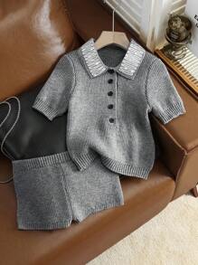 Muvela Bộ đồ hai mảnh gồm áo cổ polo đính sequin và quần short mini dệt kim cạp trễ - Xám - Xem 1