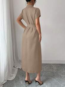 Elenzga Đầm midi dáng suông cổ ve lật tay ngắn màu trơn đơn giản dành cho nữ - Màu Khaki - Xem 2