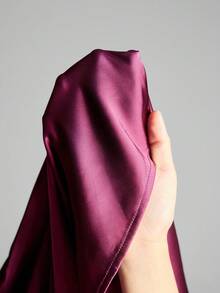 Ontre Modern Urban Style, Minimalist Comfort Design, Deep Wine Red Women's Shirt, Lapel Collar, Long Sleeve, Shell Buttons, Structured Design, Everyday Wear, Commuter Wear, Casual Wear, Business Casual Attire, 2025 New Collection, Early Autumn Modern Urban Casual Fashion Business Casual Women's Office Wear Low-Key Old Money Style Effortless Temperament High-End Urban Commuting High-Quality Airport Women's Wear High-End Material