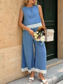 SHEIN Maternity Contrast Lace Hem Ruched Round Neck Sleeveless Denim Top, Spring/Autumn