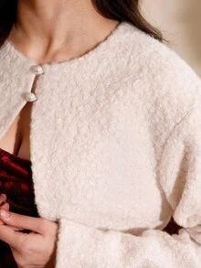 SHEIN MOD Chaqueta corta de peluche de moda con botones de perlas falsas y manga larga para mujer