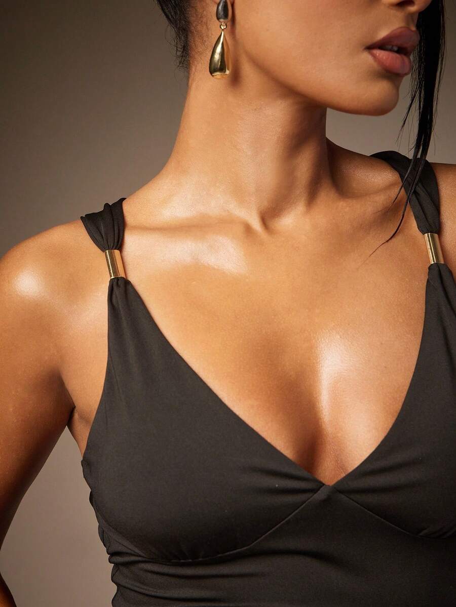 Hauture 性感夏季休闲基本款纯色 V 领金色筒形装饰后背扭纹十字背心 - 黑色 - 查看 1