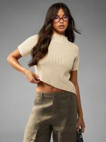 MISSGUIDED Ribbed Knit Mock Neck Crop Top Autumn Winter Short Sleeve Fitted Basic Sweater Casual Versatile Modern Minimalist Office Weekend Wear - Apricot - View 1