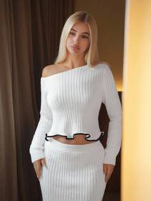 Sweetina Ensemble 2 pièces femme avec pull à manches longues à épaules volantées et jupe crayon en tricot. Ensemble jupe 2 pièces blanc côtelé pour l'automne/l'hiver - Blanc - Voir 1