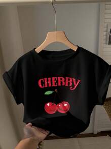 SHEIN EZwear Camiseta de manga corta de ajuste holgado con cuello redondo y estampado de cerezas, versátil e informal, adecuada para el verano, las vacaciones, la playa, las escapadas primaverales y los viajes entre chicas
