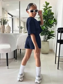 SHEIN 2 件套青少年女孩宽松短款 T 恤 + 紧身短裤，休闲日常百搭服装