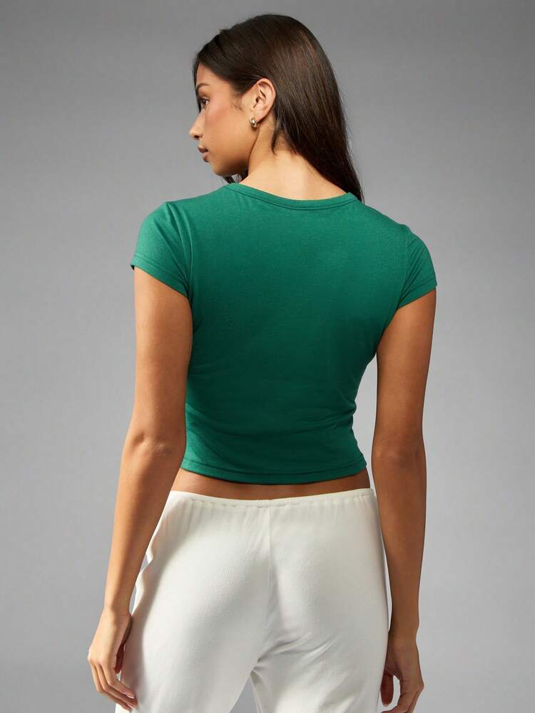 MISSGUIDED テキストプリント入りグリーンのフィットベビーTシャツ