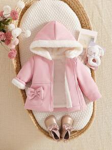 SHEIN Baby Girls' Hooded Fluffy Bow Pocket Long Sleeve Faux Fur Jacket. The Adorable Hooded Design, Paired With The Fluffy 3D Bow Decoration, Is Lively And Playful, Full Of Childlike Charm. Suitable For Taking The Baby Out To Play, As Well As For Casual Home Wear. Whether Attending A Holiday Party Or Any Important Occasion, The Baby Can Instantly Become The Sweetest And Most Charming Little Princess, Attracting Everyone's Attention.