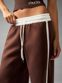 MISSGUIDED Wide Leg Star Print Jogger Pants Elastic Waist Drawstring Casual Bottoms High Rise Streetwear Side Stripe Varsity Design Fall Winter Loungewear Retro Style