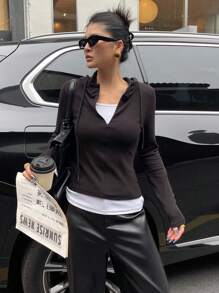 DAZY 女士纯色简约休闲连帽长袖T恤 - 黑色 - 查看 8