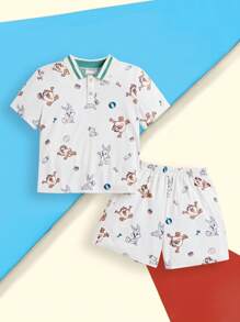LOONEY TUNES X SHEIN 2 件套小男孩可爱卡通动物全身印花短袖 Polo 衫和松紧腰宽松短裤休闲装，夏季