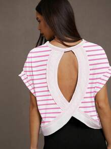 SHEIN Essnce Áo thun nữ cổ tròn hở lưng, viền bất đối xứng, màu hồng và trắng tương phản, thoải mái, không tay, thích hợp cho mùa hè - Nhiều màu - Xem 6