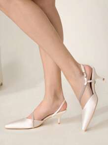 CUCCOO CHICEST 米色系带水钻尖头小猫跟鞋 闭趾优雅时尚婚礼派对高跟鞋 - 米色 - 查看 4