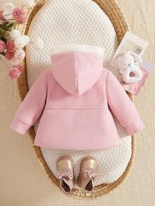 SHEIN Baby Girls' Hooded Fluffy Bow Pocket Long Sleeve Faux Fur Jacket. The Adorable Hooded Design, Paired With The Fluffy 3D Bow Decoration, Is Lively And Playful, Full Of Childlike Charm. Suitable For Taking The Baby Out To Play, As Well As For Casual Home Wear. Whether Attending A Holiday Party Or Any Important Occasion, The Baby Can Instantly Become The Sweetest And Most Charming Little Princess, Attracting Everyone's Attention.