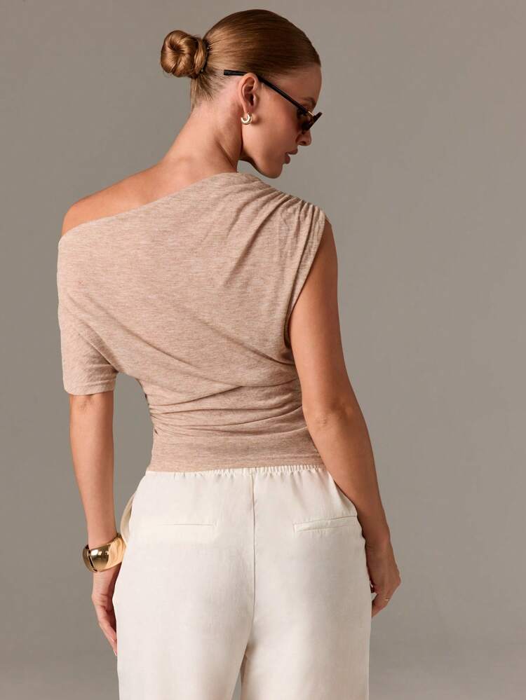 AiiRZ Asymmetric One Shoulder Draped Top With Ruched Detail And Short Sleeve Elegant Evening Casual Minimalist Design For Summer Fall Spring