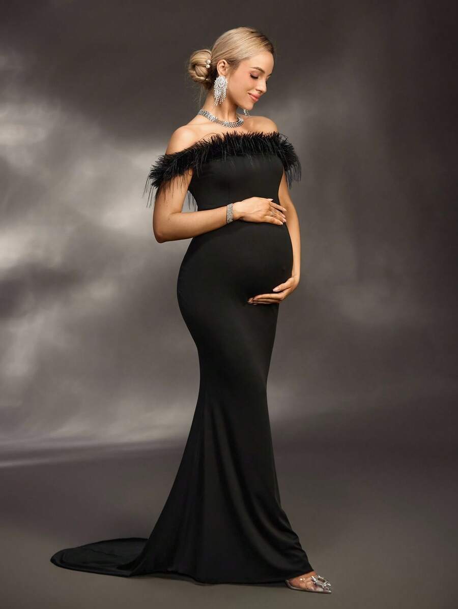 Cheriluna Maternity Maternity Photoshoot Dress/Elegant Party Dress/Baby Shower Dress - Off Shoulder Faux Feather Collar Fitted Mermaid Maxi Dress