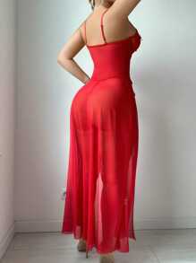 2pcs Set: Lace & Mesh Splicing Romantic Party Slit Front 3D Faux Pearl Flower Underwire Dress + Thong Bridallingerie - Red - View 2