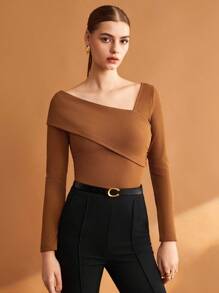 BizChic 女士棕色弹力折叠不对称领 T 恤，适合外出、办公室、商务休闲装，秋季基本款上衣