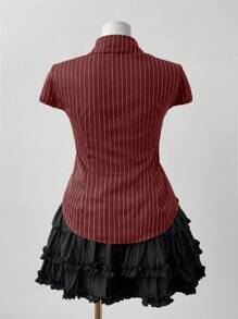 Sunspun Blus Kasual Wanita Ukuran Besar dengan Hiasan Kancing Logam Bergaya Vintage - Merah - View 2