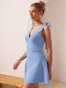 L'Amorae 贝壳刺绣白色/蓝色无袖系带低背夏季迷你太阳裙，女士夏季服装，女士沙滩装 - 淺藍色 - 查看 3