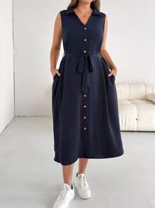 SHEIN Essnce 大码女装春夏时尚休闲宽松舒适基本款日常百搭修身深蓝色纽扣中长衬衫裙，女士工作服，女士机场装，简约风格，教师服，办公室装，带口袋的 V 领连衣裙 - 藏蓝色 - 查看 4