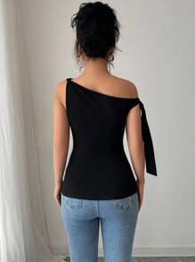 SHEIN PETITE Camiseta de mujer de unicolor elegante con hombros oblicuos y nudo, para verano - Negro - Ver 2
