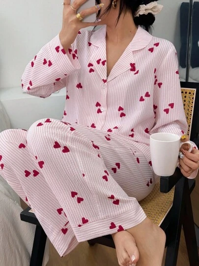 SHEIN ملابس علوية وبنطلون وردي طويل الأكمام مخطط بياقة قلب، بيجاما لعيد الحب، ملابس خريفية للنساء