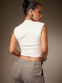 Hauture 方领褶边无袖日常上衣 - 白色 - 查看 5