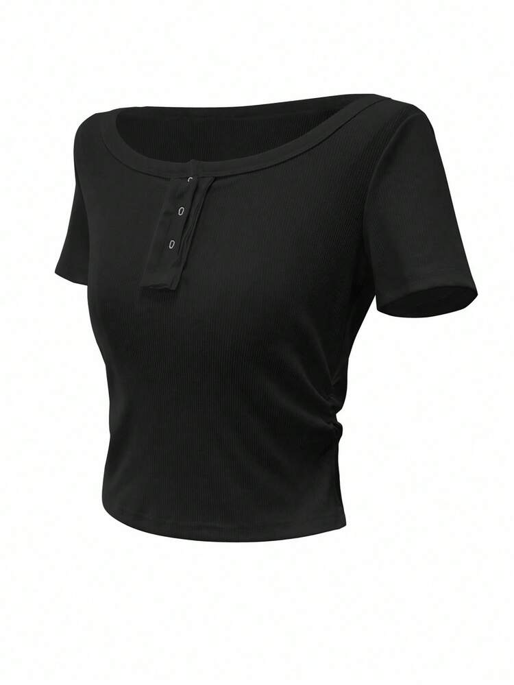 Dazy Plus Plus Size Plain Color Half-Open Hem Short Sleeve Cropped Black Casual T-Shirt, Cute Top