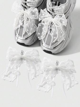 Kawaii 2 pezzi Fermagli per scarpe in nastro di pizzo con perle finte bianche, accessori decorativi di alta qualità realizzati a mano in stile minimalista alla moda, set combo adatto per donne, ragazze, uso quotidiano e regali per le vacanze