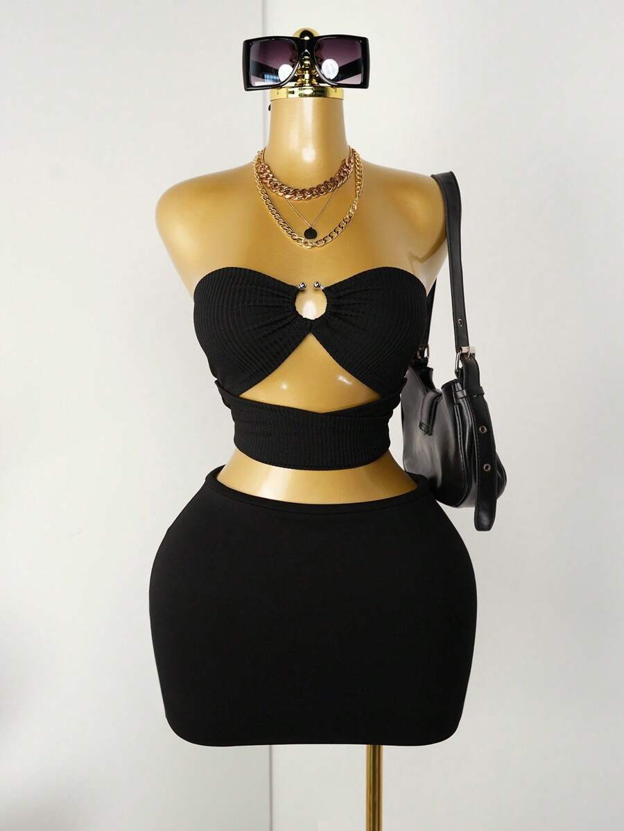 Zolique O-ring Cut Out Front Tube Top - Black - View 1