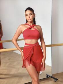 Menodora SHEIN Sport Damska jednokolorowa koszulka na ramiączkach z frędzlami i mini spódniczka z frędzlami, inne stroje do tańca