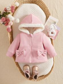 SHEIN Baby Girls' Hooded Fluffy Bow Pocket Long Sleeve Faux Fur Jacket. The Adorable Hooded Design, Paired With The Fluffy 3D Bow Decoration, Is Lively And Playful, Full Of Childlike Charm. Suitable For Taking The Baby Out To Play, As Well As For Casual Home Wear. Whether Attending A Holiday Party Or Any Important Occasion, The Baby Can Instantly Become The Sweetest And Most Charming Little Princess, Attracting Everyone's Attention.