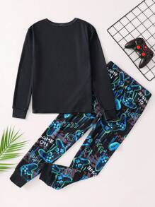 SHEIN Set de pijama suave y cómodo con camiseta de manga larga con cuello redondo y pantalones con estampado de consola de juegos que brilla en la oscuridad para niño preadolescente, 2 piezas - Negro - Ver 3