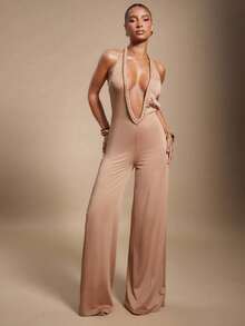 Hauture 性感夏日派对夜出纯色深V辫子细节露背阔腿吊带连体裤 - 卡其色 - 查看 3