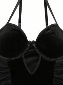 SHEIN 4pcs Set: Vintage Velvet Contrast Mesh Underwire Pleated Bodycon Skirt + G-String + 2pcs Mesh Stockings For Going Out, Baddie Look - Black - View 3