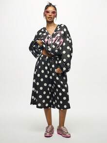 SUMWON WOMEN 波尔卡圆点印花短款连帽衫女式超大休闲运动衫冬季秋季街头时尚 - 黑色 - 查看 1