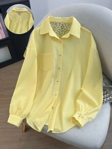 SHEIN LUNE قميص نسائي أصفر ناعم صيفي أنيق للمكتب بقصة عادية وأكتاف منسدلة وحافة منحنية من قماش منسوج مع تفاصيل دانتيل فريدة على الظهر، بلوزة بأزرار - أصفر - مشاهدة 3