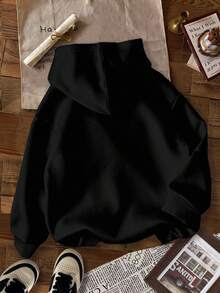 SHEIN 男童休闲舒适针织酷兔图案印花长袖厚连帽衫，配蓝色遮阳帽