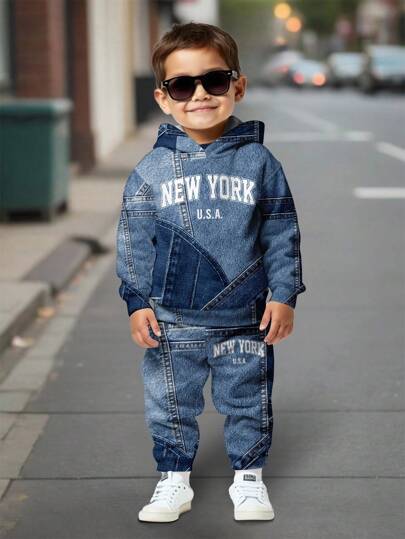 SHEIN 2 件装年轻男孩宽松休闲运动连帽衫套装，舒适经典时尚拼布城市文字“NEW YORK”印花运动衫，适合秋冬季