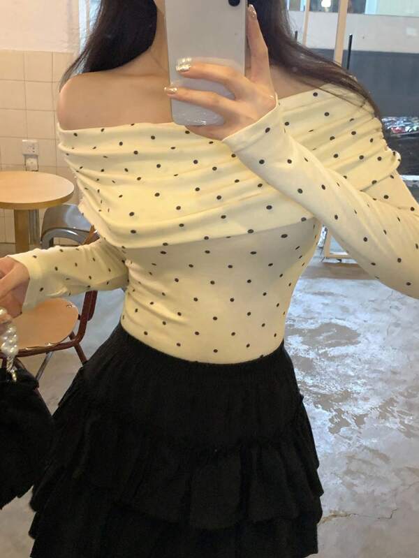 DAZY Women's Off-Shoulder Polka Dot Korean Style Elegant Long Sleeve T-Shirt, Spring/Autumn