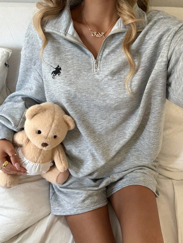 SHEIN 青少年女孩翻领拉链半开套头衫长袖超大圆领运动衫和运动短裤两件套套装，带有小刺绣设计，美式风格，返校季，休闲运动卫衣，适合春秋冬，运动服