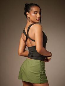 Hauture 性感夏季休闲基本款纯色 V 领金色筒形装饰后背扭纹十字背心 - 黑色 - 查看 2