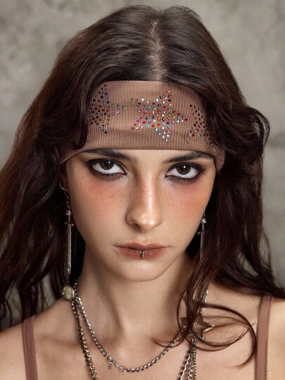 Grunge Punk 1 pieza Diadema de punto con una sola hilera de diamantes de imitación y elementos de estrella, estilo punk, minimalista, color marrón liso, ancha, para deportes, yoga, absorbente del sudor, accesorio para el cabello versátil y personalizado para uso diario.
