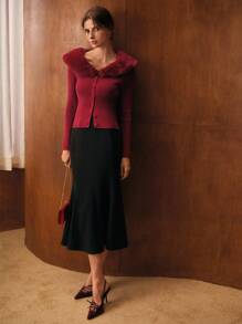 MOTF PREMIUM Áo len cổ lông giả ôm eo tương phản - Màu Đỏ Sâu - Xem 6
