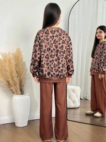 SHEIN Bộ quần áo nỉ cổ tròn thoải mái, tối giản, rộng rãi cho bé gái tuổi mới lớn - Màu Khaki - Xem 2
