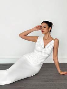 SHEIN Tall Vestido blanco de mujer con cuello asimétrico, cintura fruncida y longitud media, vestido elegante y sexy para ir al trabajo, vacaciones, elegante, sexy, playa, Hawái, temporada de bodas, graduación. Vestidos blancos para mujer, vestido ajustado, graduación, atuendos de maestra, vestido de maestra