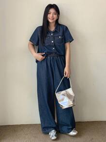 Dazy Plus 2 件大码女式牛仔套装 - 宽松翻领牛仔上衣和松紧腰宽松牛仔裤，深色水洗秋冬