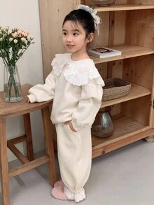 DAZY 2pcs/Set Young Girls Round Neck Lace Patchwork Long Sleeve Casual Sweatshirt And Loose Fit Pants Set - Apricot - View 1